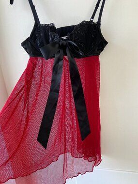 Vintage La Senza Red Mesh Babydoll with Bow Small